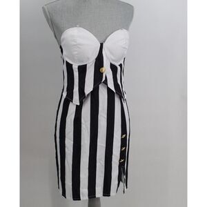 Woman’s Plus Size 3XL Beetlejuice Strapless Costume